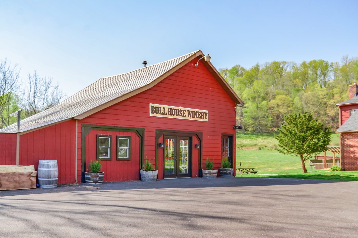 bull-house-winery-photo