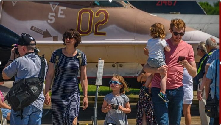 National Aviation Day, Evening at the Museum